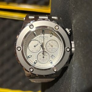 Invicta Reserve Specialty 33318 – 52 mm Swiss Quartz Chronograph with White Dial